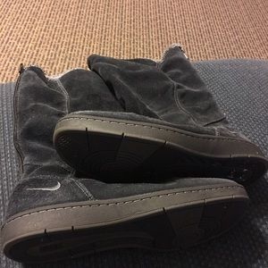 Nike suede winter boot